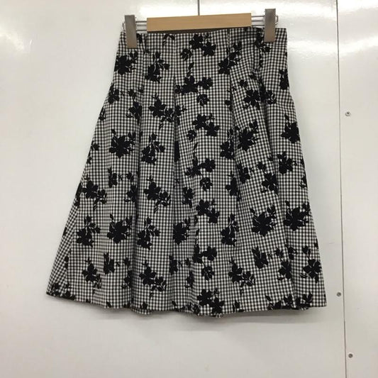 セシルマクビー CECIL McBEE スカート ひざ丈スカート 7804A-2 チェック M 総柄 白 / ホワイト / X 黒 / ブラック /  レディース USED 古着 中古 10141992