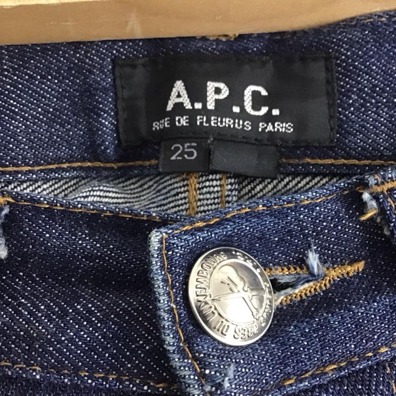 アーペーセー A.P.C. パンツ デニム、ジーンズ 5ポケットパンツ C100 ボタンフライ 無地 青 / ブルー /  レディース USED 古着 中古 10141996