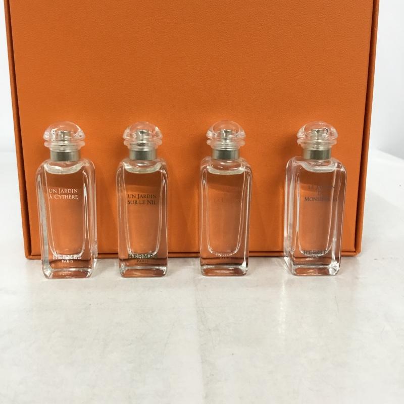 エルメス HERMES ファッション小物 ファッション小物 ミニセット S 7.5ml×4 庭シリーズ 庭園のフレグランス ミニチュアセット オードトワレ 箱有 ロゴ、文字 マルチカラー / マルチカラー /  レディース USED 古着 中古 10142222