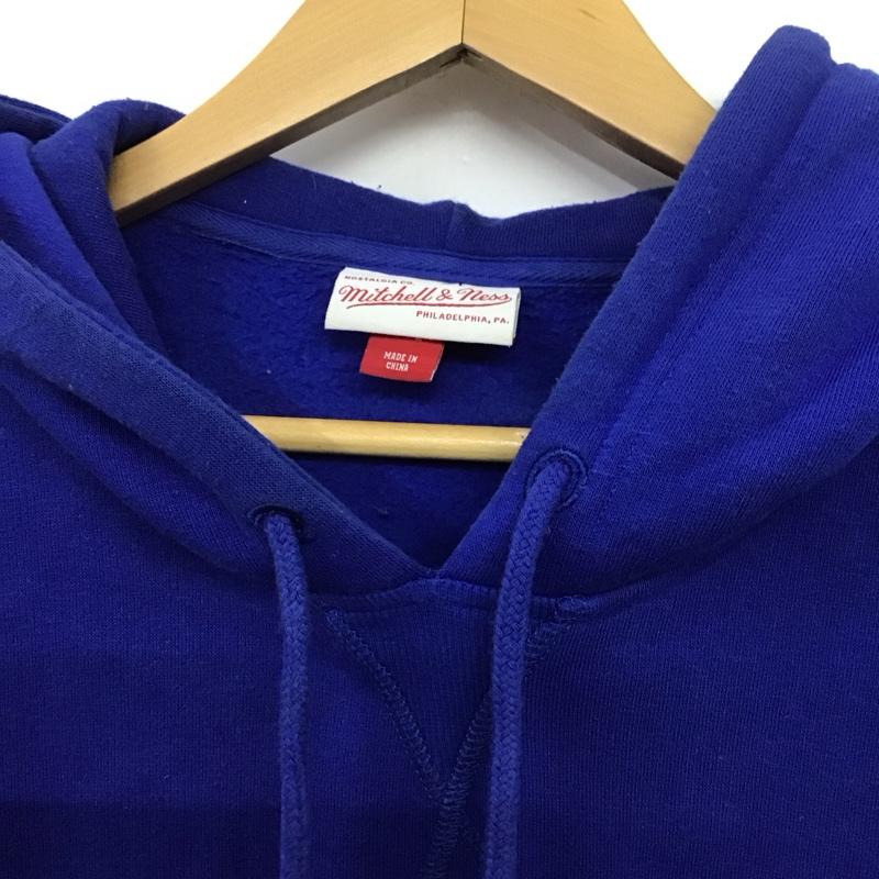 ミッチェルアンドネス Mitchell&Ness パーカー 長袖 長袖パーカー プルオーバーパーカー スウェット M ロゴ、文字 青 / ブルー /  メンズ USED 古着 中古 10142952