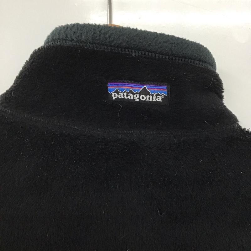 パタゴニア patagonia ジャケット、上着 ジャンパー、ブルゾン 25130 e フリースジャケット ジップアップパーカー アウター S ロゴ、文字 黒 / ブラック /  メンズ USED 古着 中古 10142972
