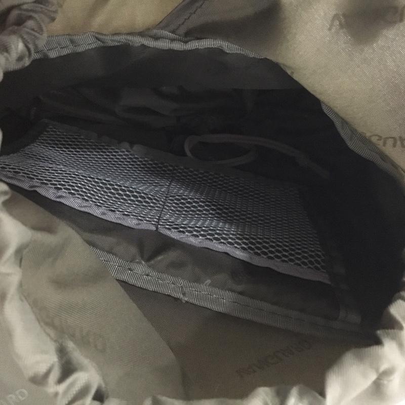 古着 USED リュックサック、デイパック リュックサック、デイバッグ VEO TRAVEL 41 カメラバッグ ミラーレスカメラ VANGUARD タグ付き ロゴ、文字 青 / ブルー / X カーキ / カーキ /  メンズ USED 古着 中古 10143077