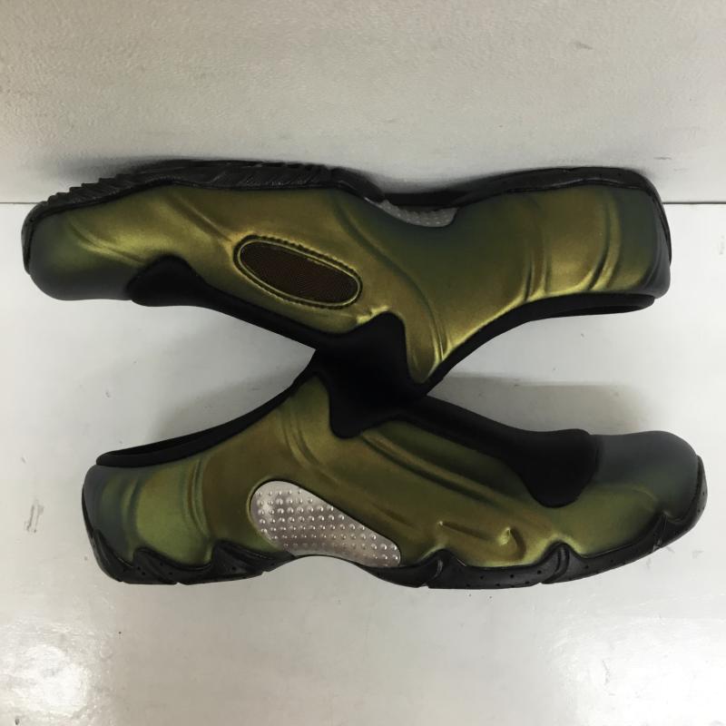 ナイキ NIKE スリッポン スリッポン HF6881-900 CLOGPOSITE Black and Metallic Gold 26.0cm ロゴ、文字 黒 / ブラック / X 金 / ゴールド /  メンズ USED 古着 中古 10143472