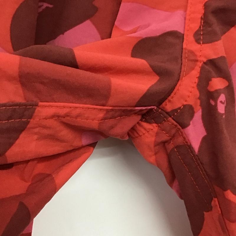 アベイシングエイプ A BATHING APE パンツ ショートパンツ ハーフパンツ ショートパンツ カジュアルパンツ M プリント 赤 / レッド /  メンズ USED 古着 中古 10143499