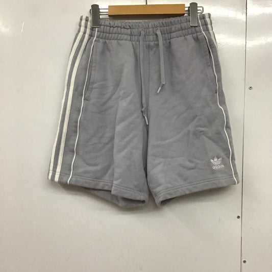 アディダス adidas パンツ ショートパンツ HK7308 裏起毛 スウェット ハーフパンツ L ロゴ、文字 灰 / グレー /  メンズ USED 古着 中古 10144058