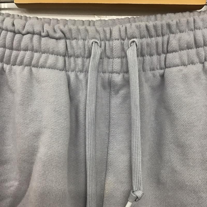 アディダス adidas パンツ ショートパンツ HK7308 裏起毛 スウェット ハーフパンツ L ロゴ、文字 灰 / グレー /  メンズ USED 古着 中古 10144058