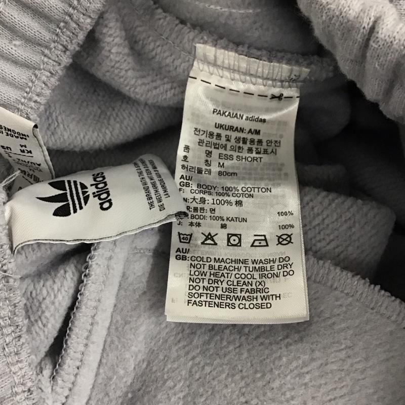 アディダス adidas パンツ ショートパンツ HK7308 裏起毛 スウェット ハーフパンツ L ロゴ、文字 灰 / グレー /  メンズ USED 古着 中古 10144058