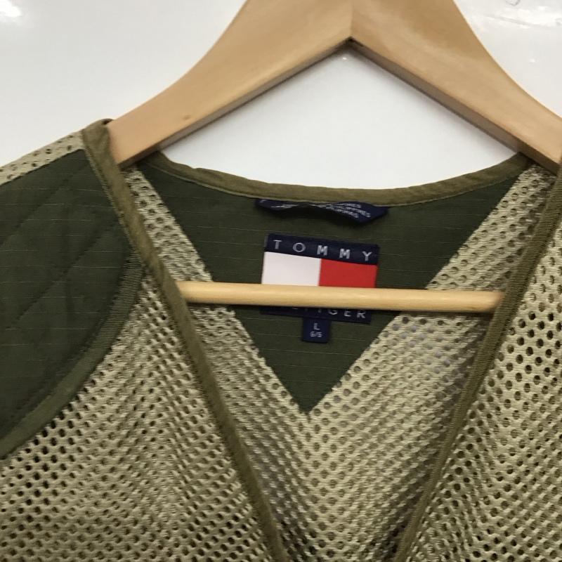 トミーヒルフィガー TOMMY HILFIGER ベスト ベスト ジップアップベスト ノースリーブカットソー アウター L ロゴ、文字 カーキ / カーキ /  メンズ USED 古着 中古 10144768