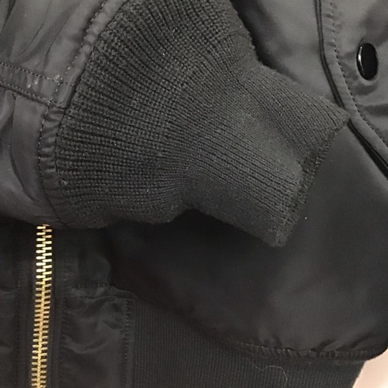 アルファインダストリー Alpha Industries ジャケット、上着 ジャンパー、ブルゾン ジップアップジャケット ナイロンジャケット アウター M ロゴ、文字 黒 / ブラック /  メンズ USED 古着 中古 10145281