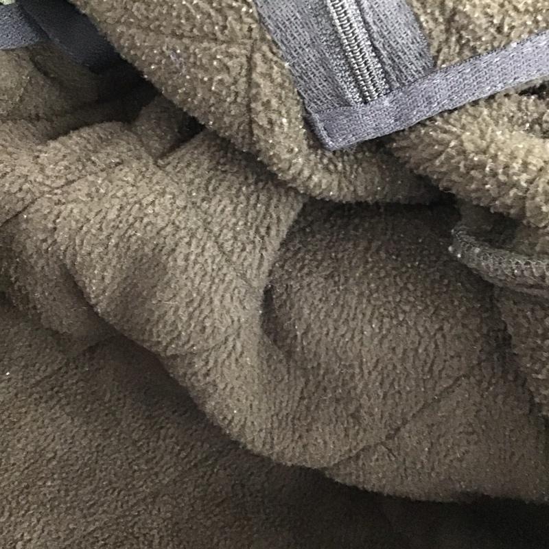 バーブァー Barbour ジャケット、上着 ジャケット、ブレザー ジップアップジャケット キルティングジャケット アウター ロゴ、文字 カーキ / カーキ /  メンズ USED 古着 中古 10145738
