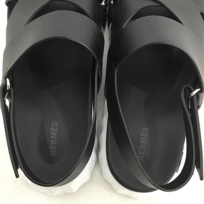 エルメス HERMES サンダル サンダル RG222860ZH4302208 エレクトリック 43 ロゴ、文字 黒 / ブラック / X 白 / ホワイト /  メンズ USED 古着 中古 10146272