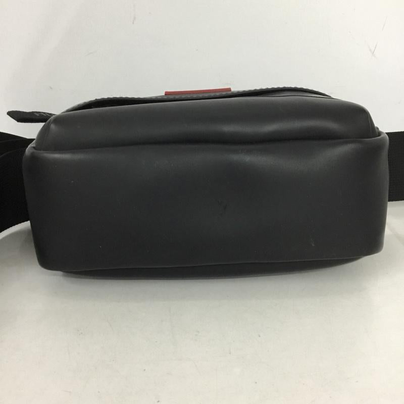 ハンター HUNTER ショルダーバッグ ショルダーバッグ UBX2234CPE オリジナル ラバライズ ミニ クロスボディ ロゴ、文字 黒 / ブラック /  メンズ USED 古着 中古 10146329