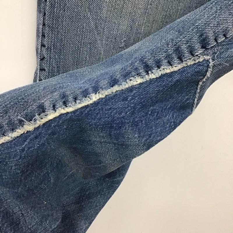 リーバイス Levi s パンツ デニム、ジーンズ 90501-0011 501xx W28 ボタンフライ 28インチ 無地 青 / ブルー /  メンズ USED 古着 中古 10146365