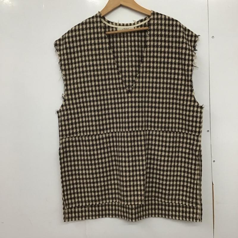 ダブルクローゼット w closet ベスト ベスト Alley 345513 Vネック プルオーバー FREE  茶 / ブラウン / X ベージュ / ベージュ /  レディース USED 古着 中古 10146414