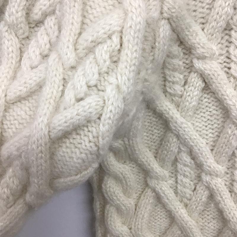 ディオール DIOR ニット、セーター 長袖 113M616AT183 CD刺繍 カシミヤ タートルネック ハイネック XL ロゴ、文字 アイボリー / アイボリー /  メンズ USED 古着 中古 10146539