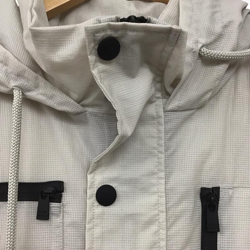 タトラス TATRAS ジャケット、上着 ジャケット、ブレザー ジップアップジャケット ナイロンジャケット アウター 2 無地 灰 / グレー /  メンズ USED 古着 中古 10146547
