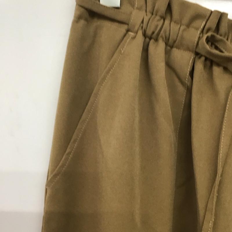 アズールバイマウジー AZUL BY MOUSSY パンツ ワークパンツ、ペインターパンツ 250hsm31-168c ソフトタッチギャザーワイドパンツ M 無地 ベージュ / ベージュ /  レディース USED 古着 中古 10146681