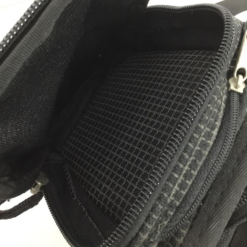 ステューシー STUSSY ショルダーバッグ ショルダーバッグ ミニショルダーバッグ ロゴ、文字 黒 / ブラック /  メンズ USED 古着 中古 10146897