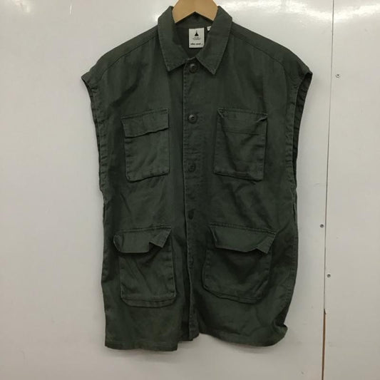 ニコアンド niko and... ベスト ベスト ミリタリーベスト フロントボタン 3 無地 カーキ / カーキ /  レディース USED 古着 中古 10147233