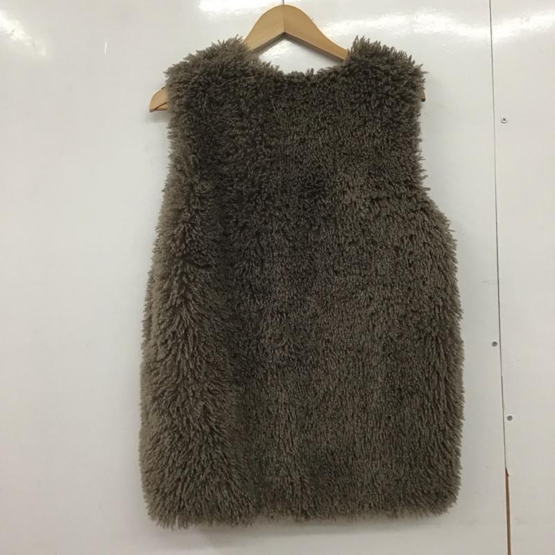 アイテムズ アーバンリサーチ ITEMS URBAN RESEARCH ベスト ベスト ベスト ノースリーブカットソー フロントボタン FREE 無地 グレージュ / グレージュ /  レディース USED 古着 中古 10147652