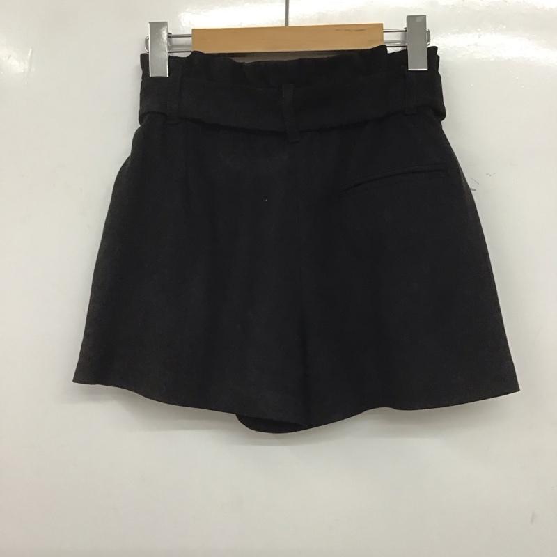 ザラティーアールエフ ZARA TRF パンツ ショートパンツ ショートパンツ ハーフパンツ カジュアルパンツ S 無地 黒 / ブラック /  レディース USED 古着 中古 10147655