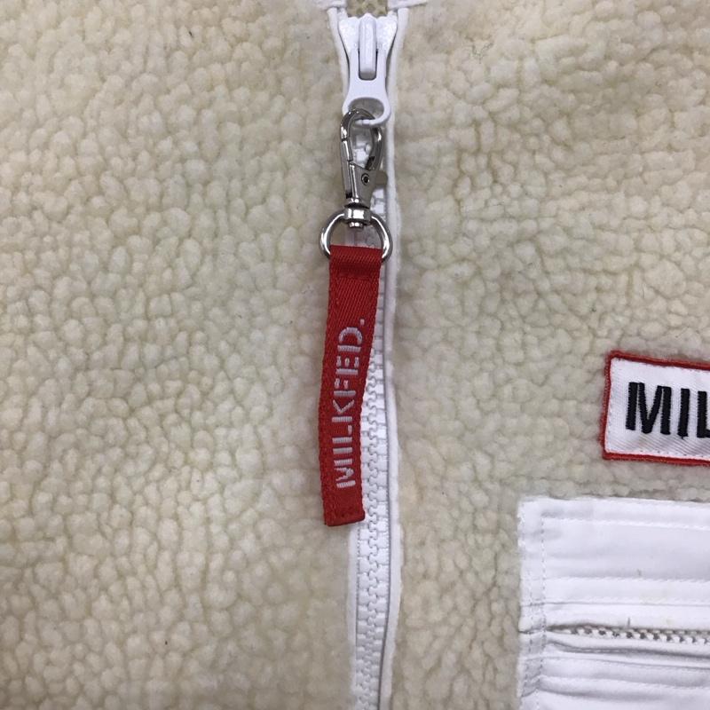 ミルクフェド MILKFED. ジャケット、上着 ジャケット、ブレザー 103203021005 BACK LOGO BOA ZIP UP V-NECK JACKET ボアジャケット ONE SIZE ロゴ、文字 アイボリー / アイボリー /  レディース USED 古着 中古 10147744