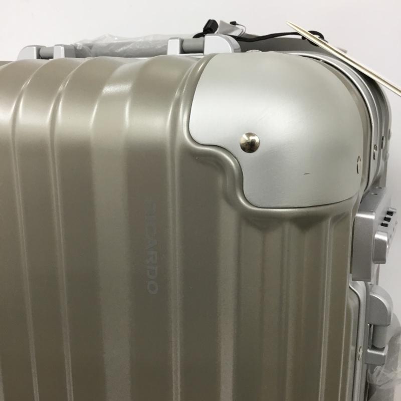 リカルド RICARDO スーツケース、トランク スーツケース、トランク AIV-19-020-4WB TSAロック キャリーケース ロゴ、文字 灰 / グレー /  メンズ USED 古着 中古 10147804