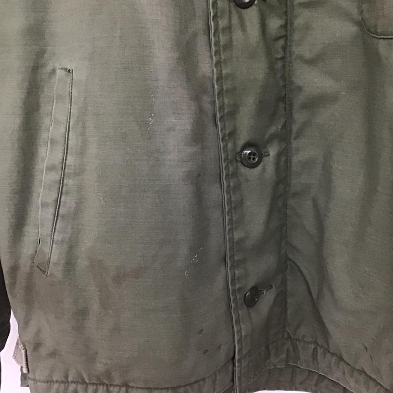 ミリタリー ミリタリー ジャケット、上着 ジャンパー、ブルゾン U.S.NAVY Cold weather permeable type1 L 無地 カーキ / カーキ /  メンズ USED 古着 中古 10148091