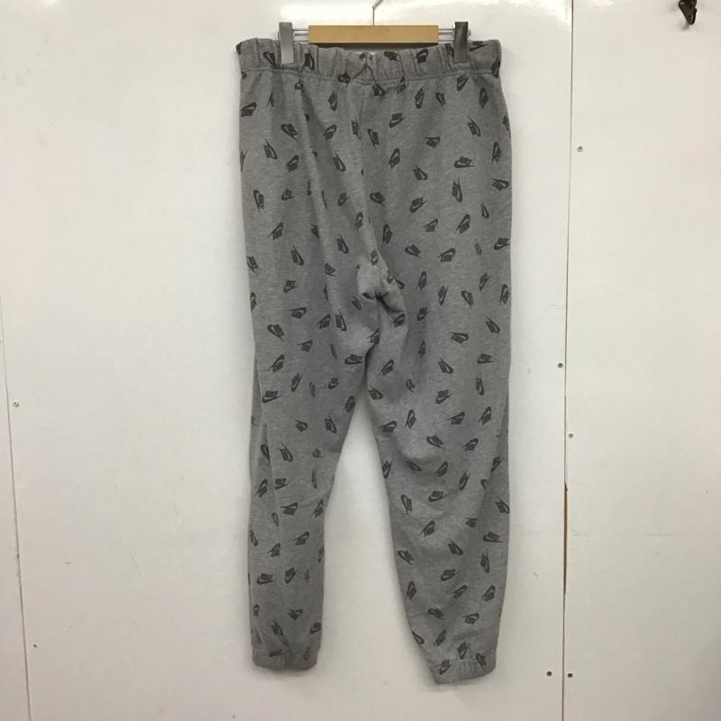 ナイキ NIKE パンツ ワークパンツ、ペインターパンツ ワークパンツ ワイドパンツ カジュアルパンツ スウェットパンツ XL ロゴ、文字 灰 / グレー /  メンズ USED 古着 中古 10148177