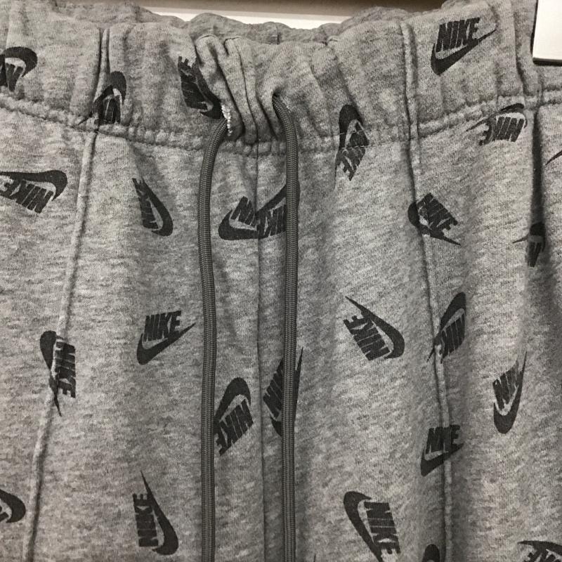 ナイキ NIKE パンツ ワークパンツ、ペインターパンツ ワークパンツ ワイドパンツ カジュアルパンツ スウェットパンツ XL ロゴ、文字 灰 / グレー /  メンズ USED 古着 中古 10148177