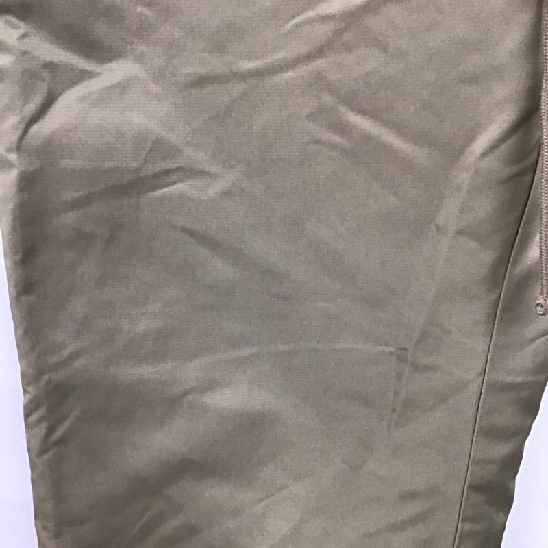 エッセンシャルズ ESSENTIALS パンツ ワークパンツ、ペインターパンツ ナイロンパンツ ワイドパンツ カジュアルパンツ L ロゴ、文字 ベージュ / ベージュ /  メンズ USED 古着 中古 10148517
