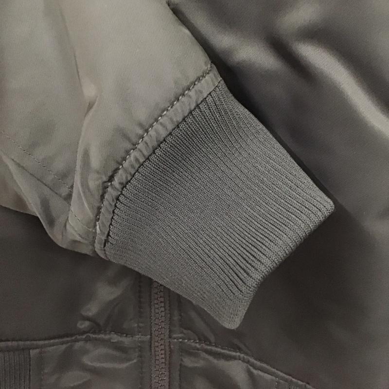 ユニクロ UNIQLO ジャケット、上着 ジャンパー、ブルゾン 311-445765 ハイブリッドダウン MA-1ブルゾン アウター XS 無地 カーキ / カーキ /  メンズ USED 古着 中古 10148584