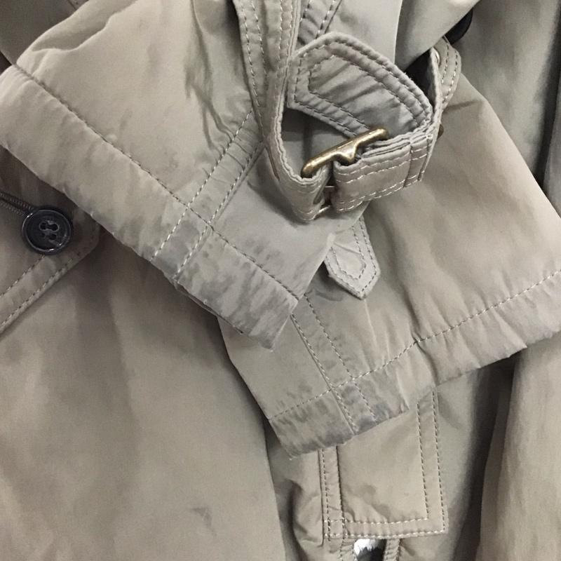 バーバリーブルーレーベル BURBERRY BLUE LABEL ジャケット、上着 ジャンパー、ブルゾン .ジップアップジャケット アウター フード付きジャケット 40 無地 ベージュ / ベージュ /  レディース USED 古着 中古 10149081