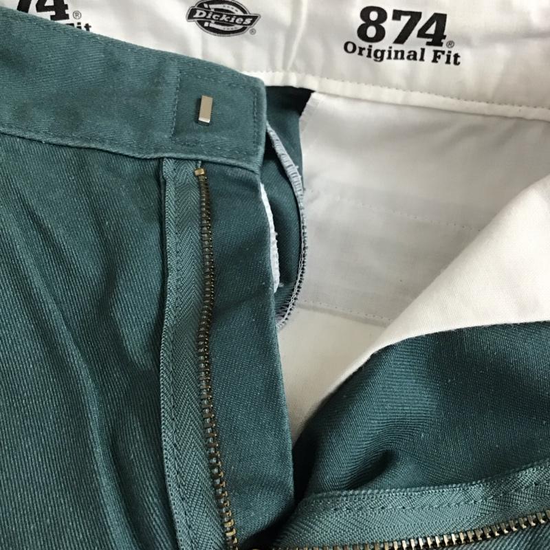 ディッキーズ Dickies パンツ ワークパンツ、ペインターパンツ ワークパンツ ワイドパンツ カジュアルパンツ 30インチ ロゴ、文字 緑 / グリーン /  メンズ USED 古着 中古 10149210