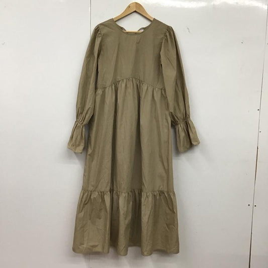 ダブルクローゼット w closet ワンピース ロングスカート 長袖ロングワンピース フレアスカート FREE 無地 ベージュ / ベージュ /  レディース USED 古着 中古 10149330