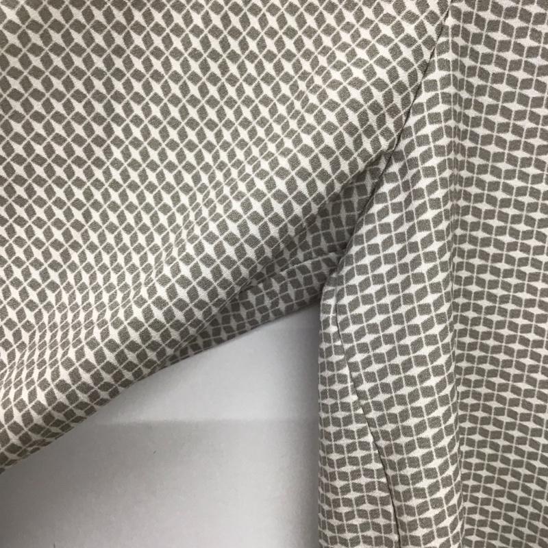 インデックス index シャツ、ブラウス 長袖 長袖シャツ 総柄シャツ ノーカラーシャツ M 総柄 灰 / グレー /  レディース USED 古着 中古 10149370