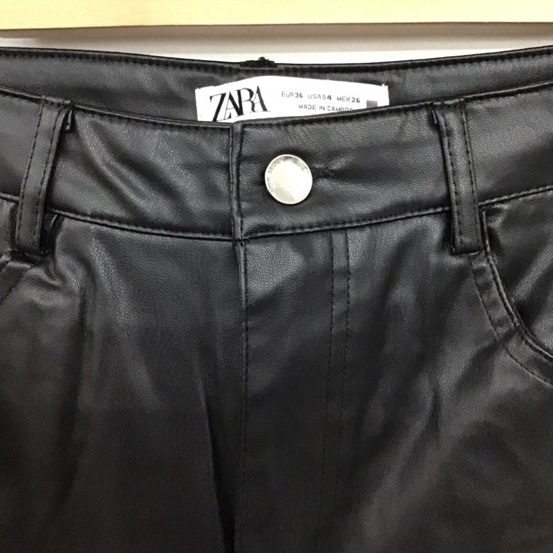 ザラ ZARA パンツ ワークパンツ、ペインターパンツ フェイクレザーパンツ ワイドパンツ カジュアルパンツ 36 無地 黒 / ブラック /  レディース USED 古着 中古 10149400