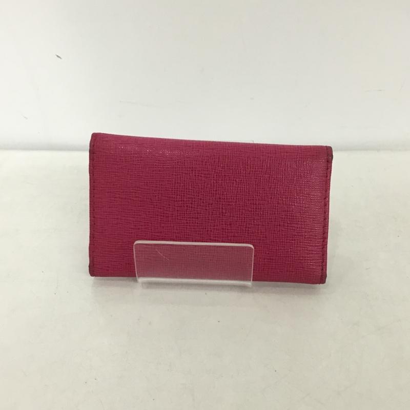 フルラ FURLA キーケース キーケース ロゴプレート 4連 ロゴ、文字 マゼンタ / マゼンタ / X 金 / ゴールド /  レディース USED 古着 中古 10149443