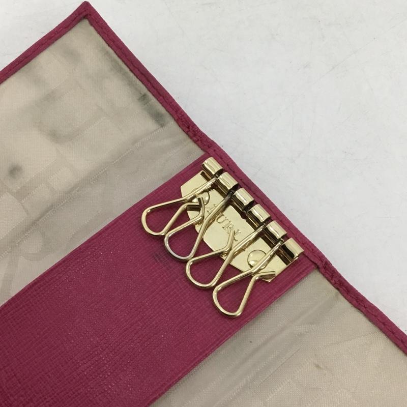 フルラ FURLA キーケース キーケース ロゴプレート 4連 ロゴ、文字 マゼンタ / マゼンタ / X 金 / ゴールド /  レディース USED 古着 中古 10149443