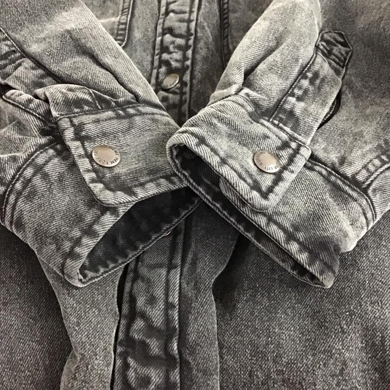 シュプリーム Supreme シャツ、ブラウス 長袖 ShearlingLinedDenimWorkShirt デニムシャツ L ロゴ、文字 ダークグレー / ダークグレー /  メンズ USED 古着 中古 10149547