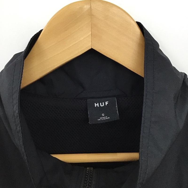ハフ HUF ジャケット、上着 ジャンパー、ブルゾン ナイロンジャケット カジュアルジャケット アウター プルオーバー S ロゴ、文字 白 / ホワイト / X 黒 / ブラック /  メンズ USED 古着 中古 10149577
