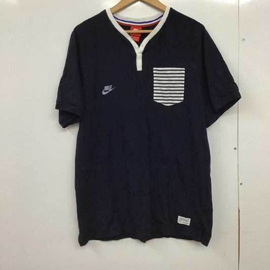 ナイキ NIKE Tシャツ 半袖 半袖カットソー プリントTシャツ ヘンリーネックカットソー XXL ロゴ、文字 紺 / ネイビー /  メンズ USED 古着 中古 10149733