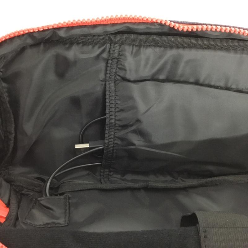 アップ・キュー UPQ リュックサック、デイパック リュックサック、デイバッグ BP01 バックパック USBバックル 箱有 ロゴ、文字 紺 / ネイビー / X 赤 / レッド /  メンズ USED 古着 中古 10150026