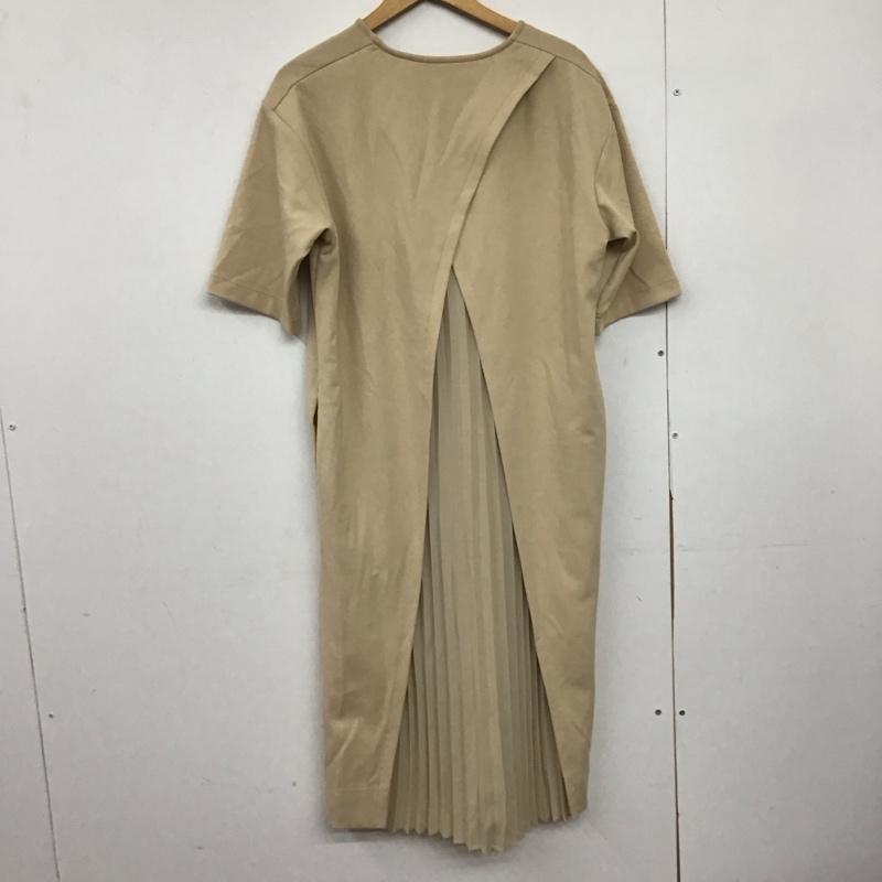 アズールバイマウジー AZUL BY MOUSSY ワンピース ロングスカート 250esh83-072c BACK PLEATS ONEPIECE S 無地 ベージュ / ベージュ /  レディース USED 古着 中古 10150452