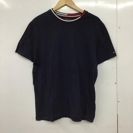 トミーヒルフィガー TOMMY HILFIGER Tシャツ 半袖 半袖カットソー プリントTシャツ クルーネックカットソー L ロゴ、文字 紺 / ネイビー /  メンズ USED 古着 中古 10150535
