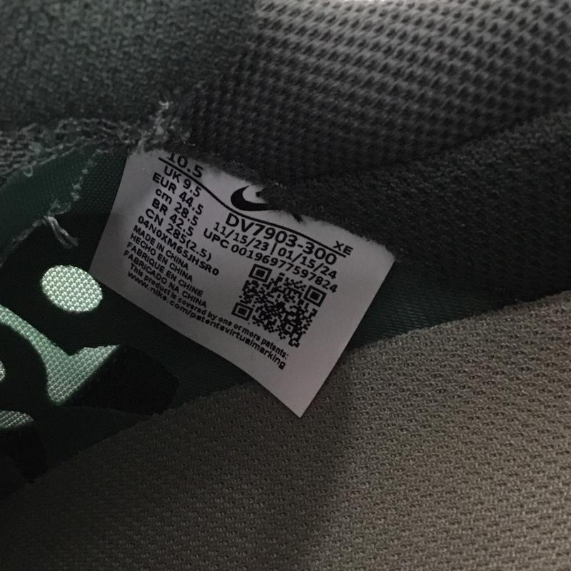 ナイキ NIKE スニーカー スニーカー DV7903-300 ACG MOUNTAIN FLY 2 LOW 28.5cm 箱有 28.5cm ロゴ、文字 緑 / グリーン / X 灰 / グレー /  メンズ USED 古着 中古 10150572