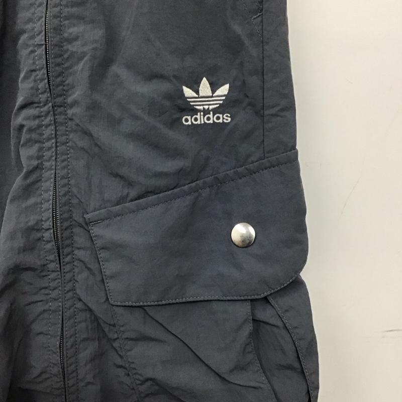 アディダス adidas パンツ ワークパンツ、ペインターパンツ ワークパンツ ワイドパンツ カジュアルパンツ ナイロンパンツ ORDINARYPEOPLE S ロゴ、文字 灰 / グレー /  メンズ USED 古着 中古 10150692