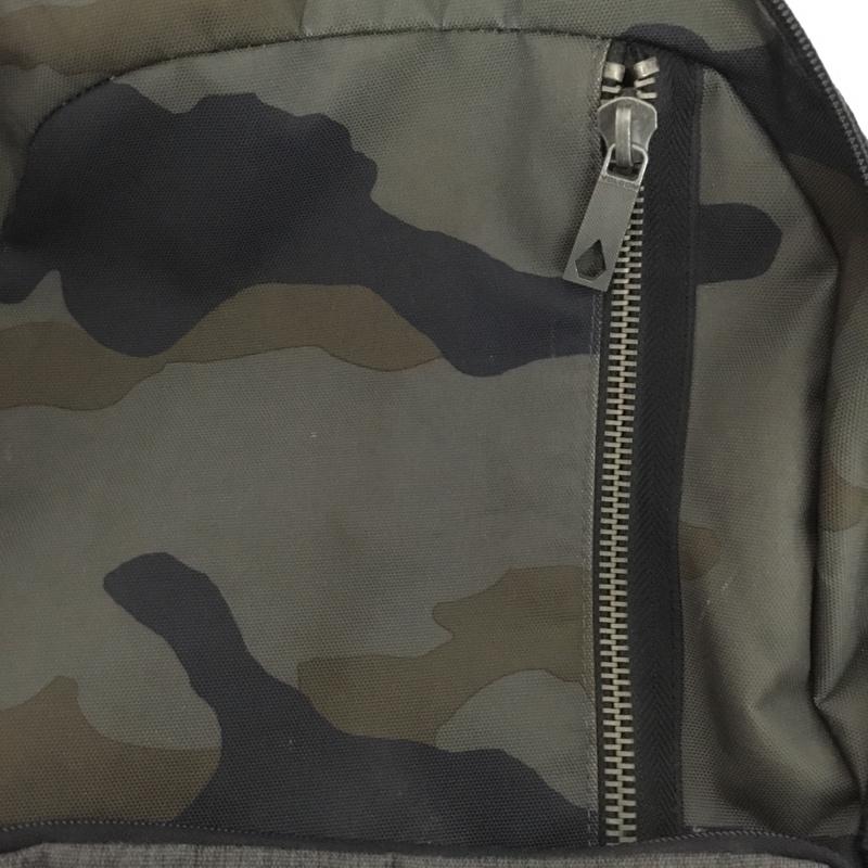 ボルコム VOLCOM リュックサック、デイパック リュックサック、デイバッグ D6531467 バックパック カモフラージュ柄・迷彩 マルチカラー / マルチカラー /  メンズ USED 古着 中古 10150723