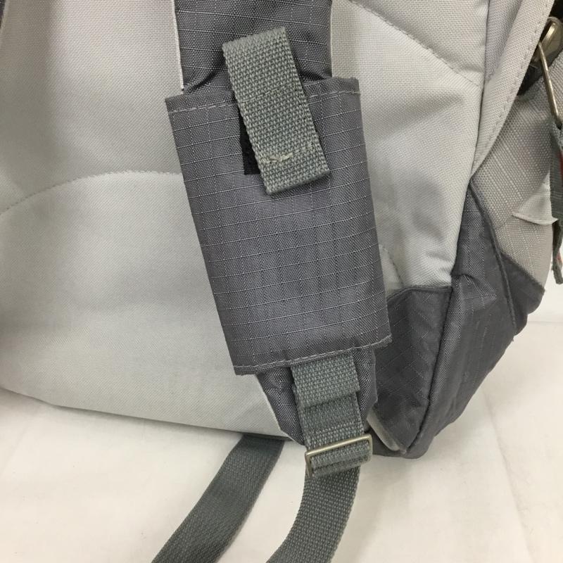 リーボック Reebok リュックサック、デイパック リュックサック、デイバッグ ロゴ、文字 灰 / グレー /  メンズ USED 古着 中古 10151229