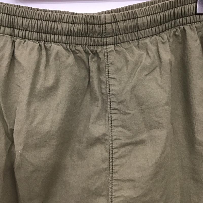 リーバイス Levi s パンツ ショートパンツ ショートパンツ ハーフパンツ カジュアルパンツ L 無地 カーキ / カーキ /  メンズ USED 古着 中古 10151357